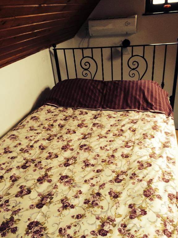 Voeroesmal Vendeghaz Apartment Balatonfured Room photo